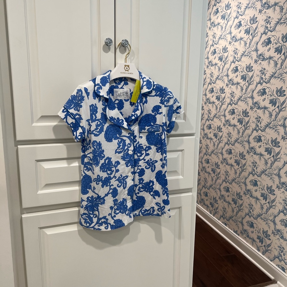 NEW WITH TAGS PAJAMA TOP